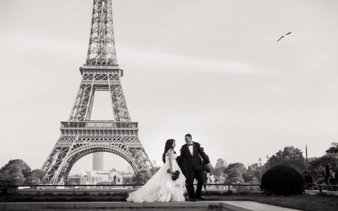 Destination wedding photographer Paris